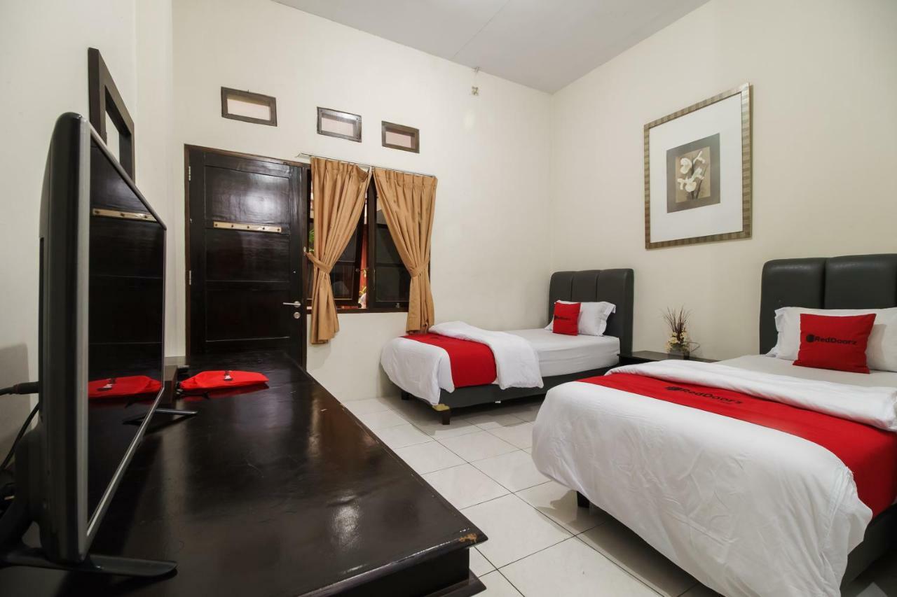 Reddoorz Syariah Near Fort Marlborough Bengkulu Kültér fotó